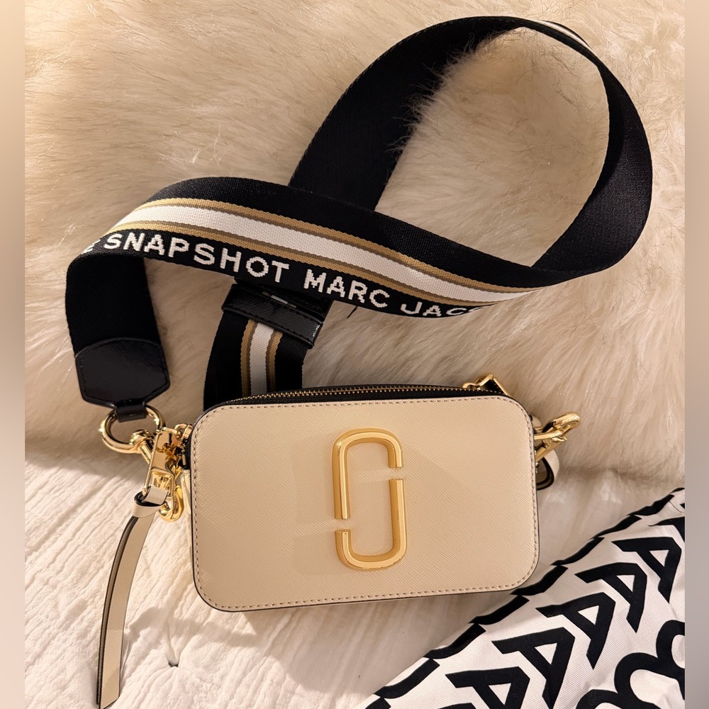 Marc Jacobs Cream Snapshot Crossbody with Gold Hardware and Branded Strap